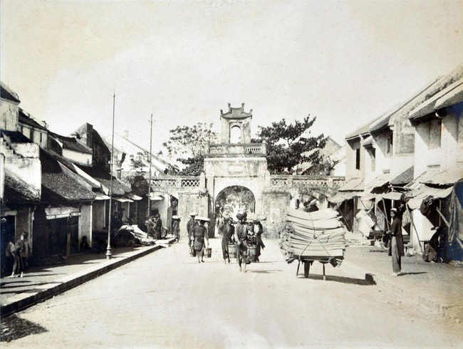 Hà Nội khác biệt sau một thế kỷ qua ảnh chụp so sánh - 17 Hà Nội khác biệt sau một thế kỷ qua ảnh chụp so sánh - 17