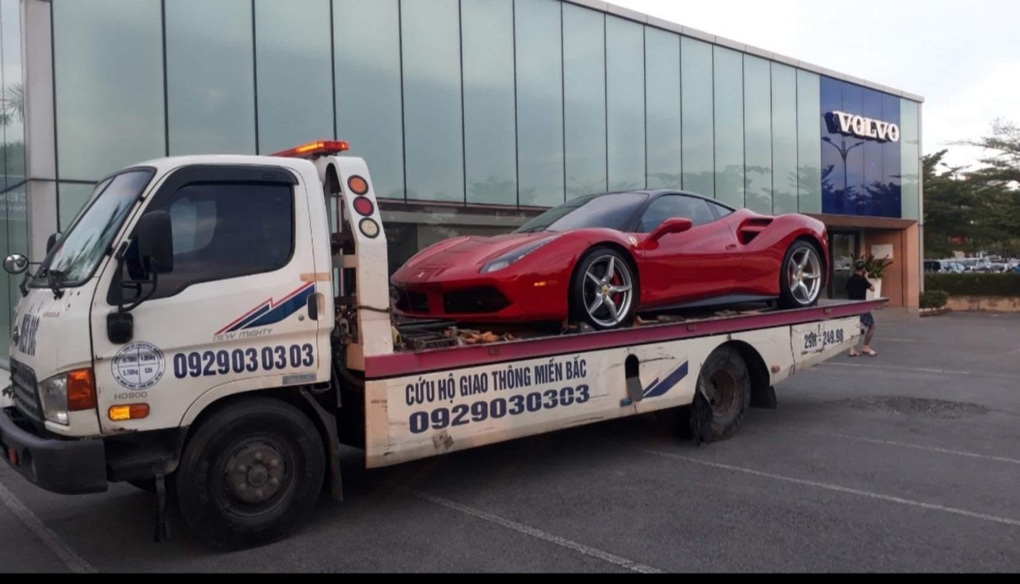 Chủ siêu xe gặp nạn: Khó chấp nhận cách ứng xử của Volvo Hà Nội và Ferrari Việt Nam - 1 Chủ siêu xe gặp nạn: Khó chấp nhận cách ứng xử của Volvo Hà Nội và Ferrari Việt Nam - 1