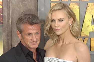 Charlize Theron & Sean Penn ngày còn hạnh phúc