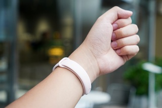 Đánh giá vòng đeo tay thông minh Xiaomi Smart Band 10: Dành cho ai? - 4