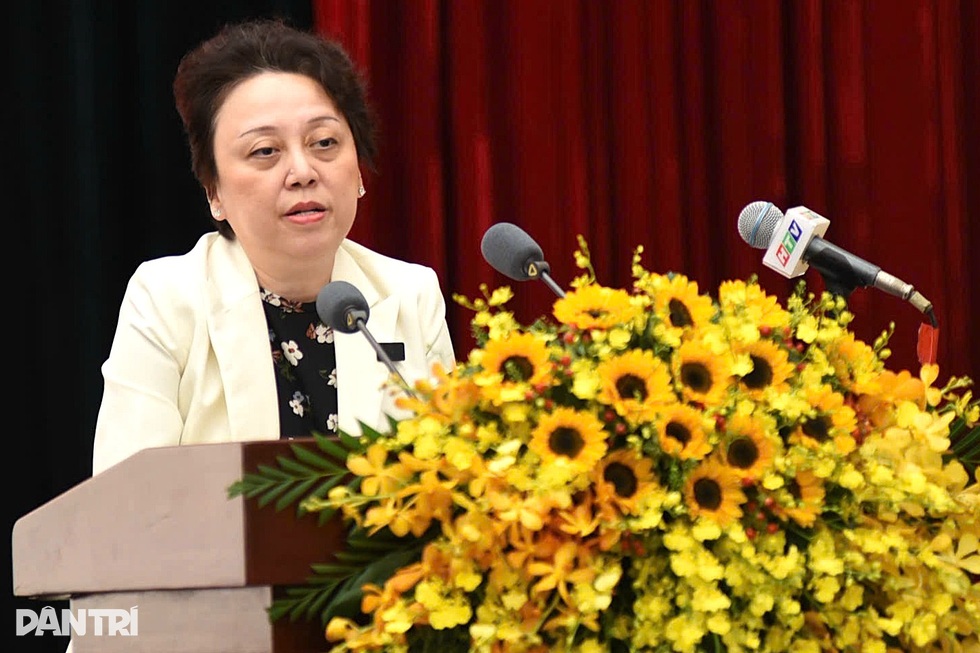 Képviselők kérdezik a tanszékvezetőket az online ételkiszállításról és a diákétkeztetésről Ho Si Minh-városban - 1