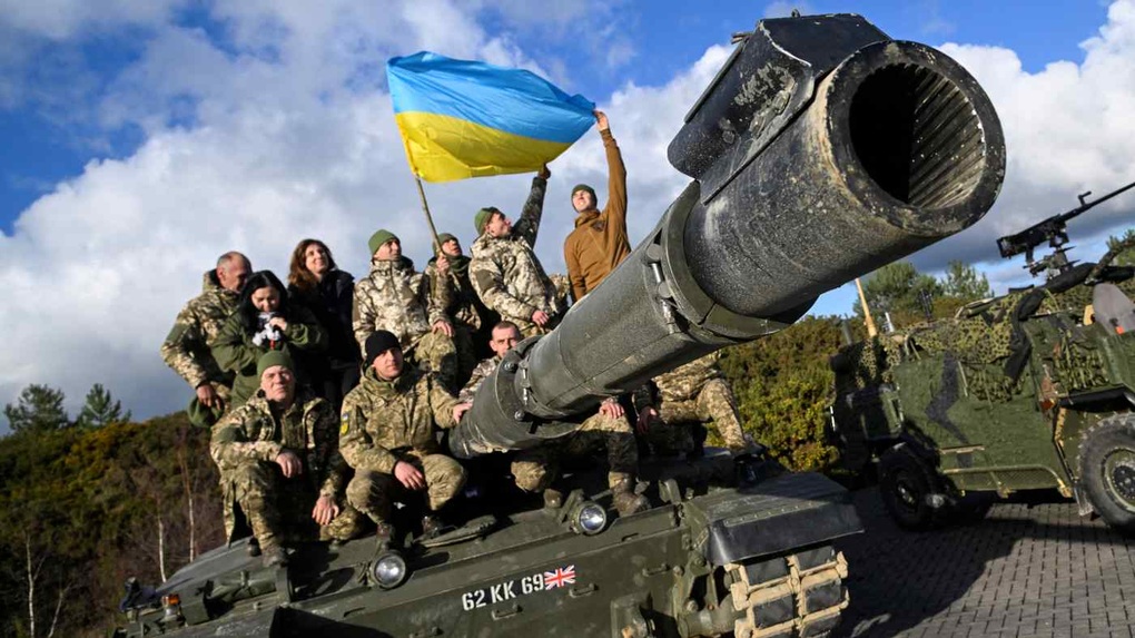 Anh: Ukraine thực hiện chiến lược tiêu hao, kéo căng và tấn công Nga - 2 Anh: Ukraine thực hiện chiến lược tiêu hao, kéo căng và tấn công Nga - 2