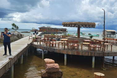 Nhiều công trình xây dựng trái phép, lấn khu bảo tồn biển Phú Quốc