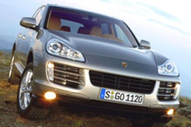Thu hồi xe Porsche Cayenne ở Trung Quốc 