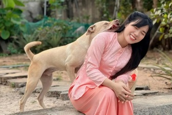 Cô gái Đồng Nai và đàn thú cưng "chó méo miệng, mèo hướng nội" gây sốt mạng