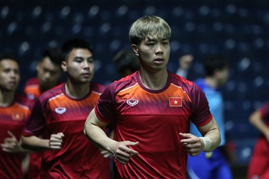 Báo châu Á dự đoán đội hình Việt Nam đấu Thái Lan: Công Phượng đá chính