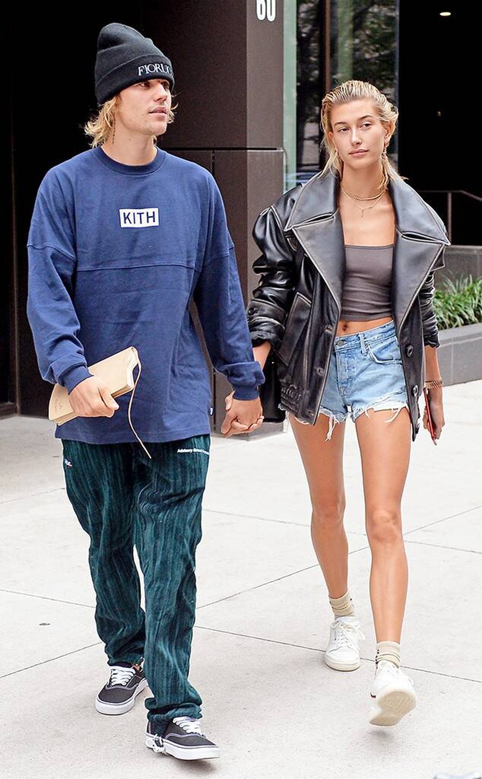 Những pha diện đồ luộm thuộm khó đỡ của Justin Bieber - 12 Những pha diện đồ luộm thuộm khó đỡ của Justin Bieber - 12