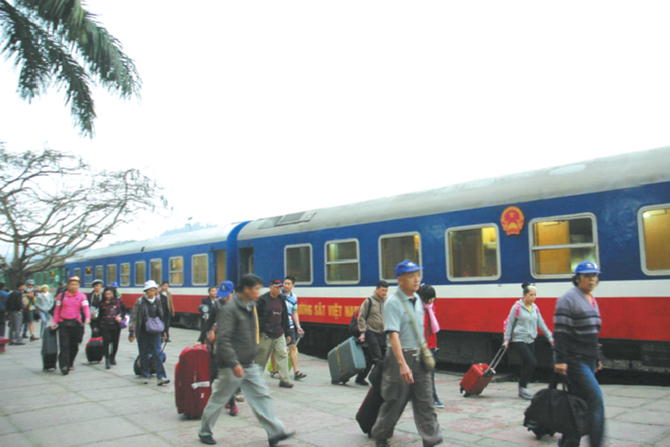 Khôi phục đôi tàu du lịch Hà Nội - Lào Cai - 1 Khôi phục đôi tàu du lịch Hà Nội - Lào Cai - 1