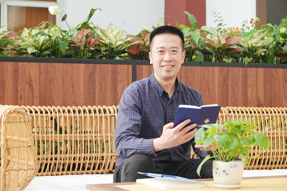 Tiến sĩ... sợ chết, bị Covid ở Anh và hành trình giấc mơ Việt - 2 Tiến sĩ... sợ chết, bị Covid ở Anh và hành trình giấc mơ Việt - 2