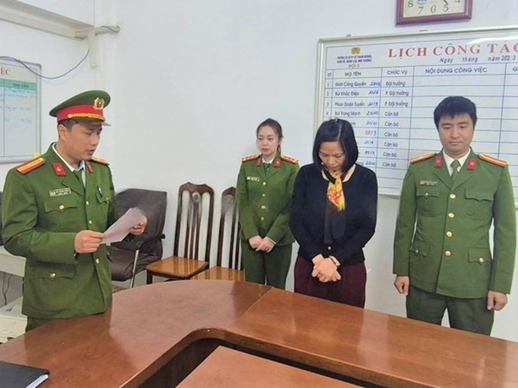 Khởi tố người phụ nữ giả chữ ký chuyên gia, lập khống báo cáo môi trường - 1 Khởi tố người phụ nữ giả chữ ký chuyên gia, lập khống báo cáo môi trường - 1