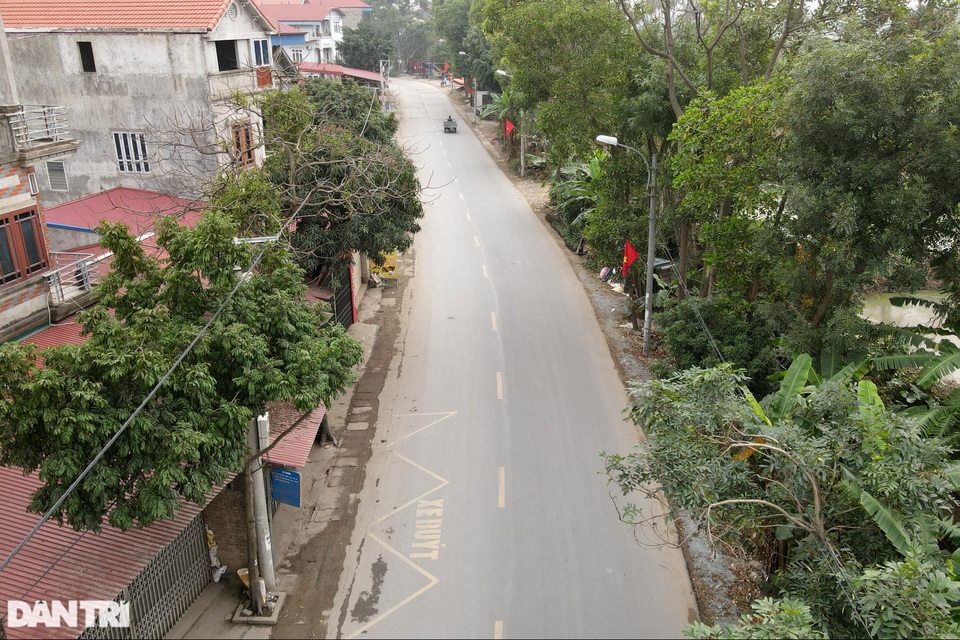 Nhiều người dân tỏ ra ngỡ ngàng khi bị chặn tại chốt cách ly ở Mê Linh - 12 Nhiều người dân tỏ ra ngỡ ngàng khi bị chặn tại chốt cách ly ở Mê Linh - 12