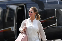 Vợ cũ Bill Gates đeo nhẫn kim cương, nghi vấn đã đính hôn với người mới