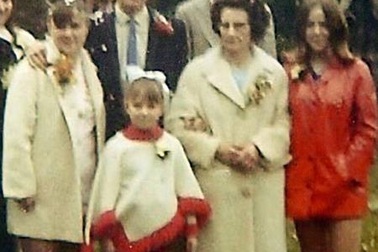 Bị em gái cướp chồng sau 45 năm chị em xa cách