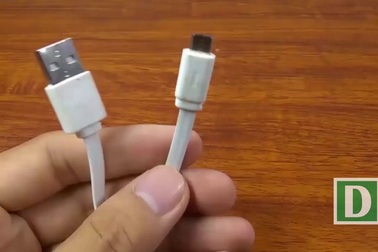 Mẹo chế quạt tản nhiệt cho laptop từ chai nhựa