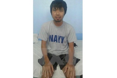 Đại diện Sứ quán Việt Nam thăm thuyền viên được giải cứu ở Philippines