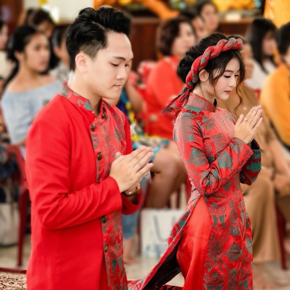 4 hot girl theo chồng bỏ cuộc chơi khi chưa tròn 20 tuổi - 8 4 hot girl theo chồng bỏ cuộc chơi khi chưa tròn 20 tuổi - 8