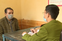 Nguyên cán bộ lạm dụng tín nhiệm để lừa đảo bị bắt sau 22 năm lẩn trốn