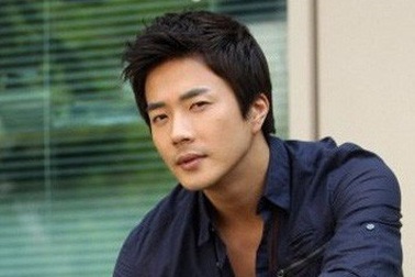 Nam tài tử “Nấc thang lên thiên đường” Kwon Sang Woo đến Việt Nam