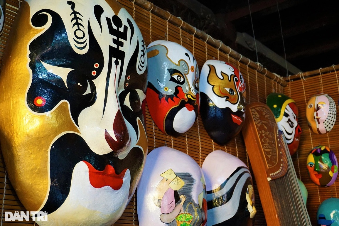 Chuyện chưa kể về những chiếc mặt nạ thời gian ở phố cổ Hội An - 2 Chuyện chưa kể về những chiếc mặt nạ thời gian ở phố cổ Hội An - 2