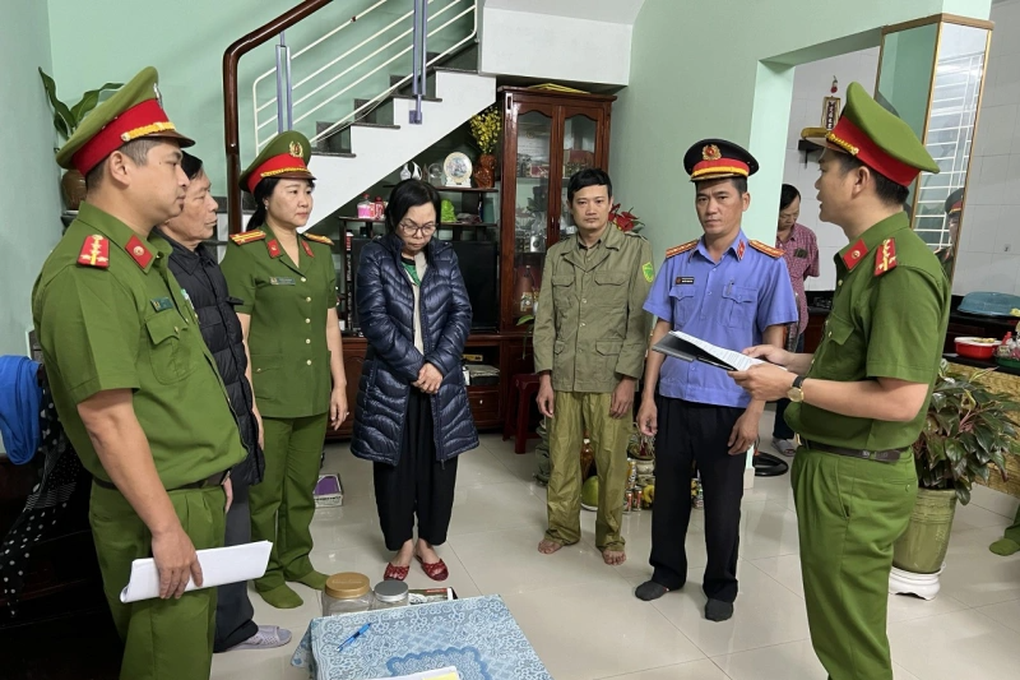 Bắt giám đốc doanh nghiệp ở Huế mua bán trái phép hóa đơn - 3 Bắt giám đốc doanh nghiệp ở Huế mua bán trái phép hóa đơn - 3