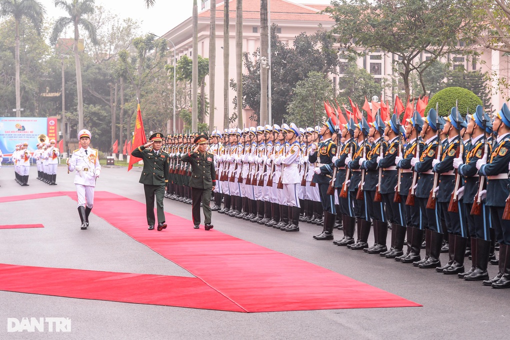 Tân Tổng Tham mưu trưởng Quân đội Lào thăm chính thức Việt Nam - 1 Tân Tổng Tham mưu trưởng Quân đội Lào thăm chính thức Việt Nam - 1