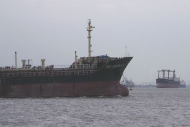 Cảng Sài Gòn cho lưu kho miễn phí để giảm quá tải