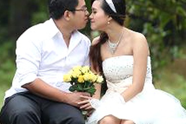 Nữ diễn viên “Blog nàng dâu” lên xe hoa