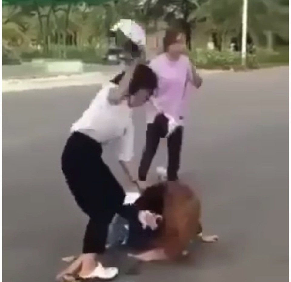 Góc khuất bạo lực học đường: Người lớn né tránh! - 2 Góc khuất bạo lực học đường: Người lớn né tránh! - 2