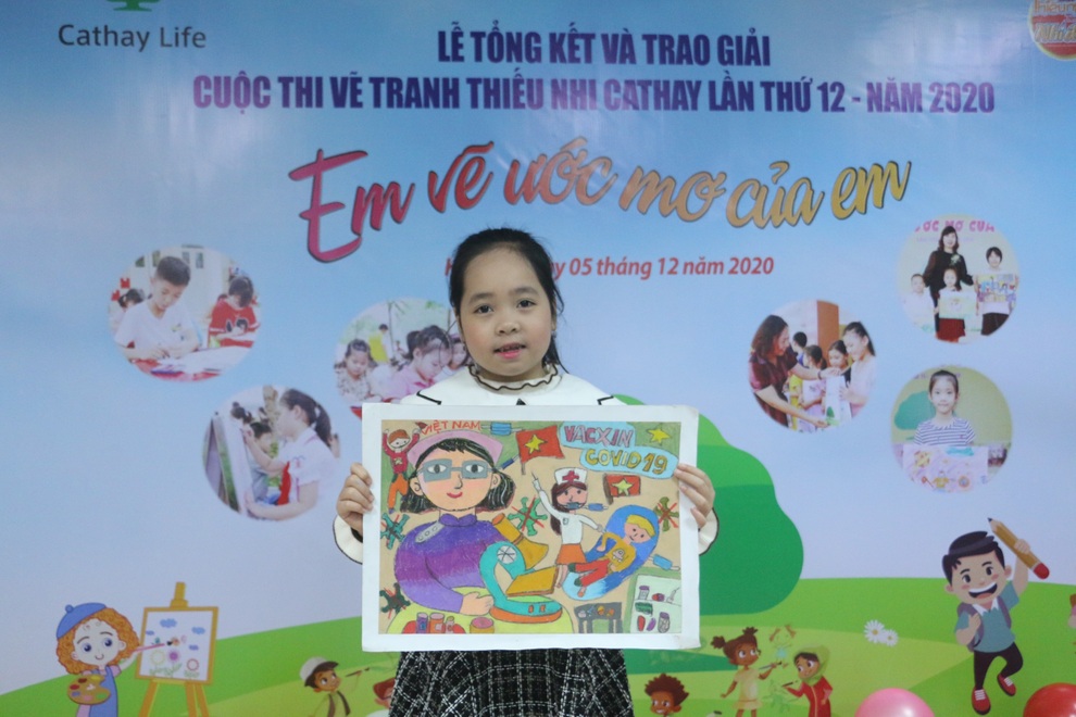 12 năm ươm mầm ước mơ trẻ thơ qua tranh vẽ - 4 12 năm ươm mầm ước mơ trẻ thơ qua tranh vẽ - 4