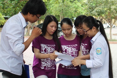 Đưa giàn khoan trái phép Hải Dương 981 vào đề thi thử đại học