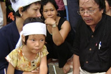 Mịt mờ sự học của những đứa trẻ mất cha 