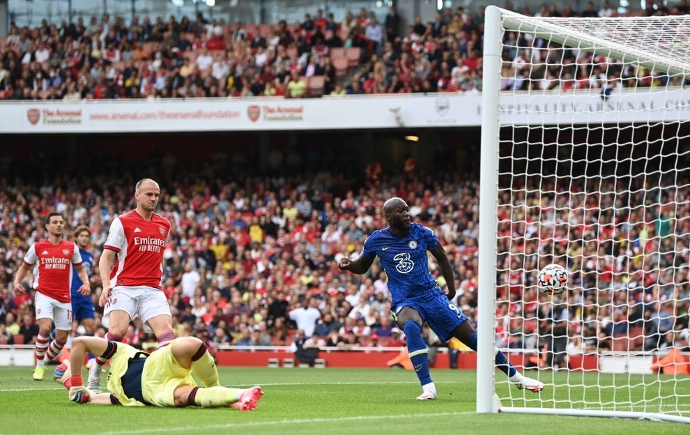 Lukaku tỏa sáng rực rỡ, Chelsea lên đầu bảng Premier League - 4 Lukaku tỏa sáng rực rỡ, Chelsea lên đầu bảng Premier League - 4