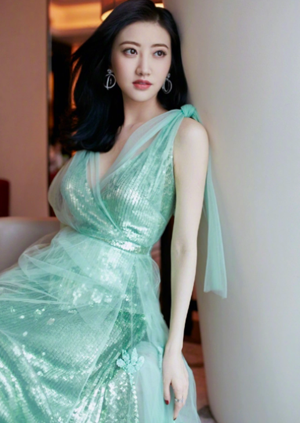 Đệ nhất mỹ nhân Bắc Kinh Cảnh Điềm hò hẹn với phi công kém 5 tuổi - 17 Đệ nhất mỹ nhân Bắc Kinh Cảnh Điềm hò hẹn với phi công kém 5 tuổi - 17
