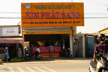 Nghi án hàng trăm lượng vàng "bốc hơi" cùng người trông coi