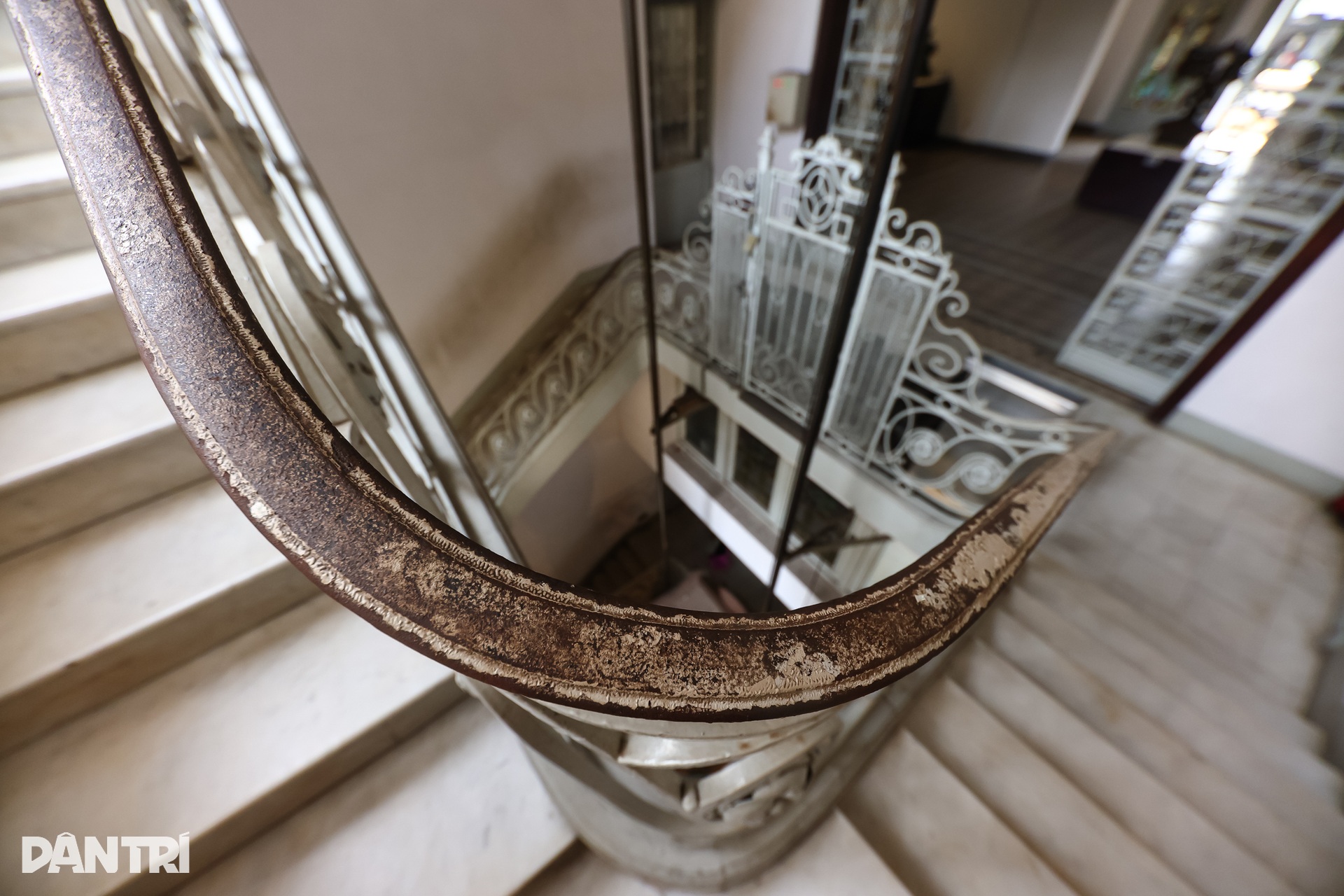 Biệt thự 99 cửa và giai thoại “Con ma nhà họ Hứa” giữa lòng TPHCM - 12 Biệt thự 99 cửa và giai thoại “Con ma nhà họ Hứa” giữa lòng TPHCM - 12