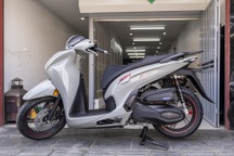 Cận cảnh Honda SH 350i về đại lý tại Hà Nội, thêm màu mới hút khách