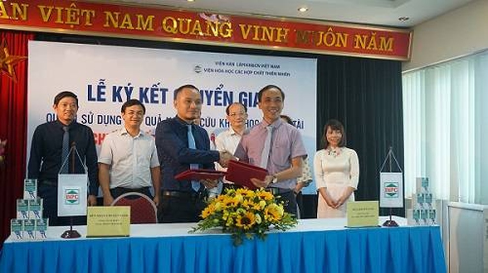 Viên xương khớp Khương Thảo Đan đã có chai lớn 120 viên, tiết kiệm đến 82.000 đồng - 2 Viên xương khớp Khương Thảo Đan đã có chai lớn 120 viên, tiết kiệm đến 82.000 đồng - 2