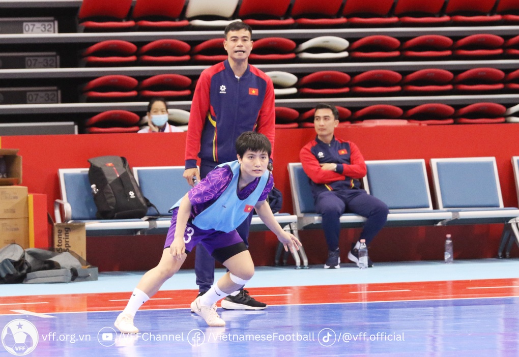 HLV tuyển futsal nữ Việt Nam tự tin, khẳng định mục tiêu World Cup - 1 HLV tuyển futsal nữ Việt Nam tự tin, khẳng định mục tiêu World Cup - 1