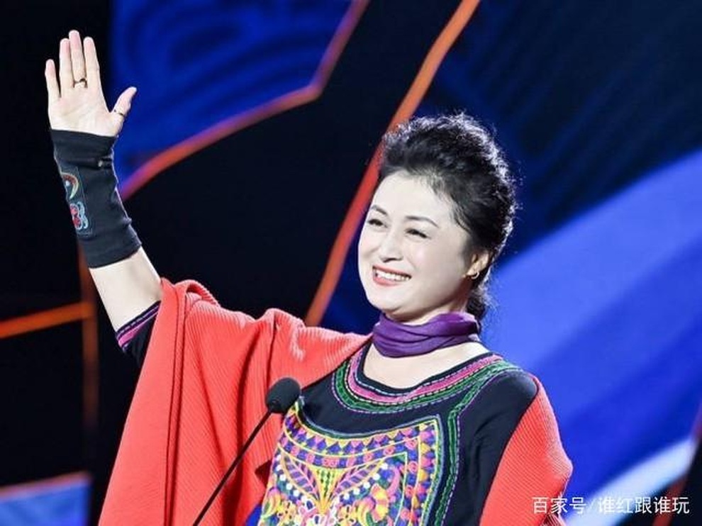 Mỹ nhân Thủy Hử để lại 77 triệu USD khi qua đời - 2 Mỹ nhân Thủy Hử để lại 77 triệu USD khi qua đời - 2