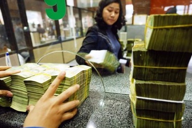 “Ngân hàng đang thừa quá nhiều tiền”