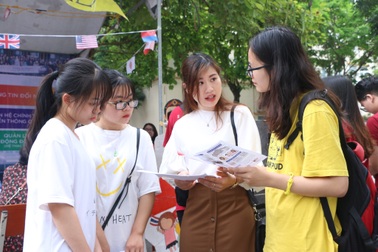 SV tốt nghiệp ngành Quan hệ Công chúng có lương từ 15 - 20 triệu đồng/tháng