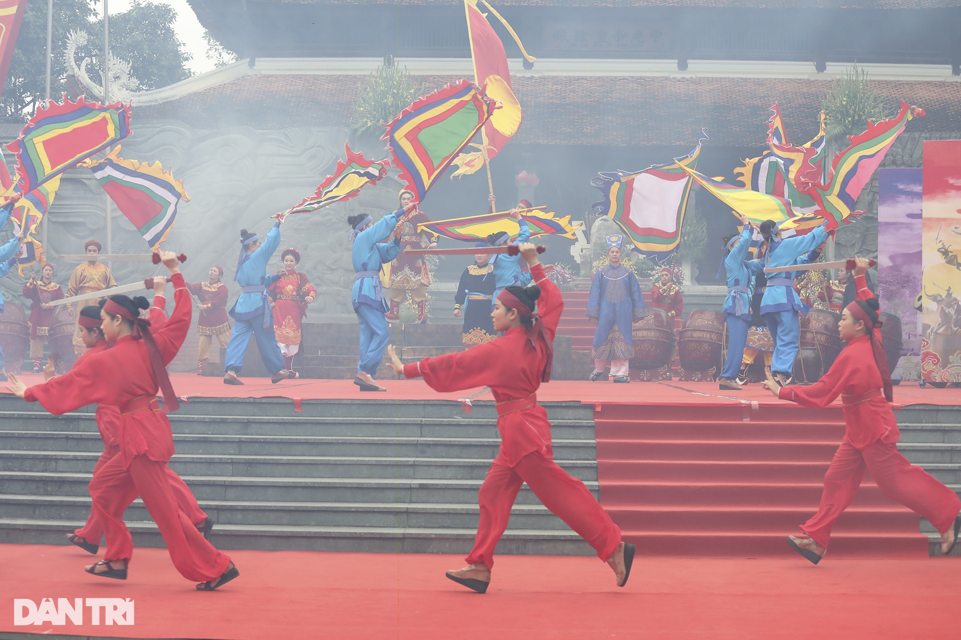 Hào hùng hội Gò Đống Đa tưởng nhớ chiến thắng của vua Quang Trung - 8 Hào hùng hội Gò Đống Đa tưởng nhớ chiến thắng của vua Quang Trung - 8