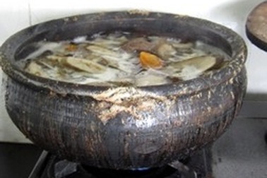 Người sản xuất nước rửa chén khoe chữa được bệnh... ung thư