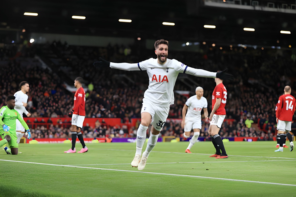 Man Utd tuột chiến thắng dù 2 lần dẫn trước Tottenham - 3 Man Utd tuột chiến thắng dù 2 lần dẫn trước Tottenham - 3
