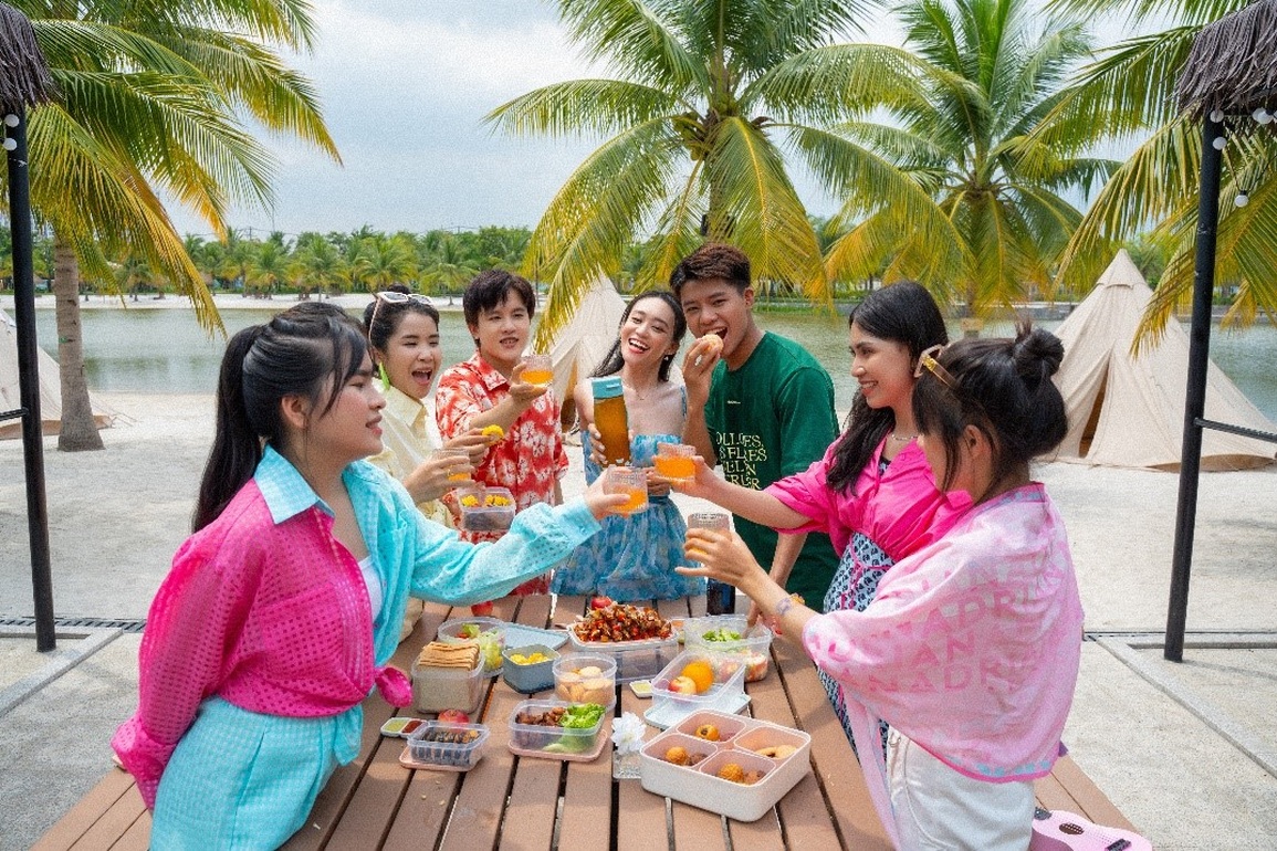 Quân A.P ra mắt MV mới Yêu cuộc đời hơn - 3 Quân A.P ra mắt MV mới Yêu cuộc đời hơn - 3