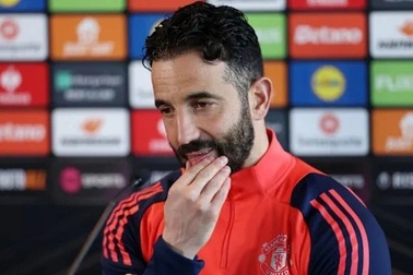 HLV Ruben Amorim bất ngờ quay ngoắt thái độ về tương lai ở Man Utd