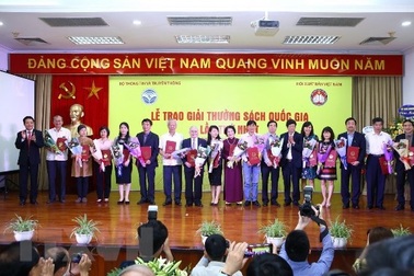 35 tác phẩm được trao Giải thưởng Sách Quốc gia lần thứ nhất