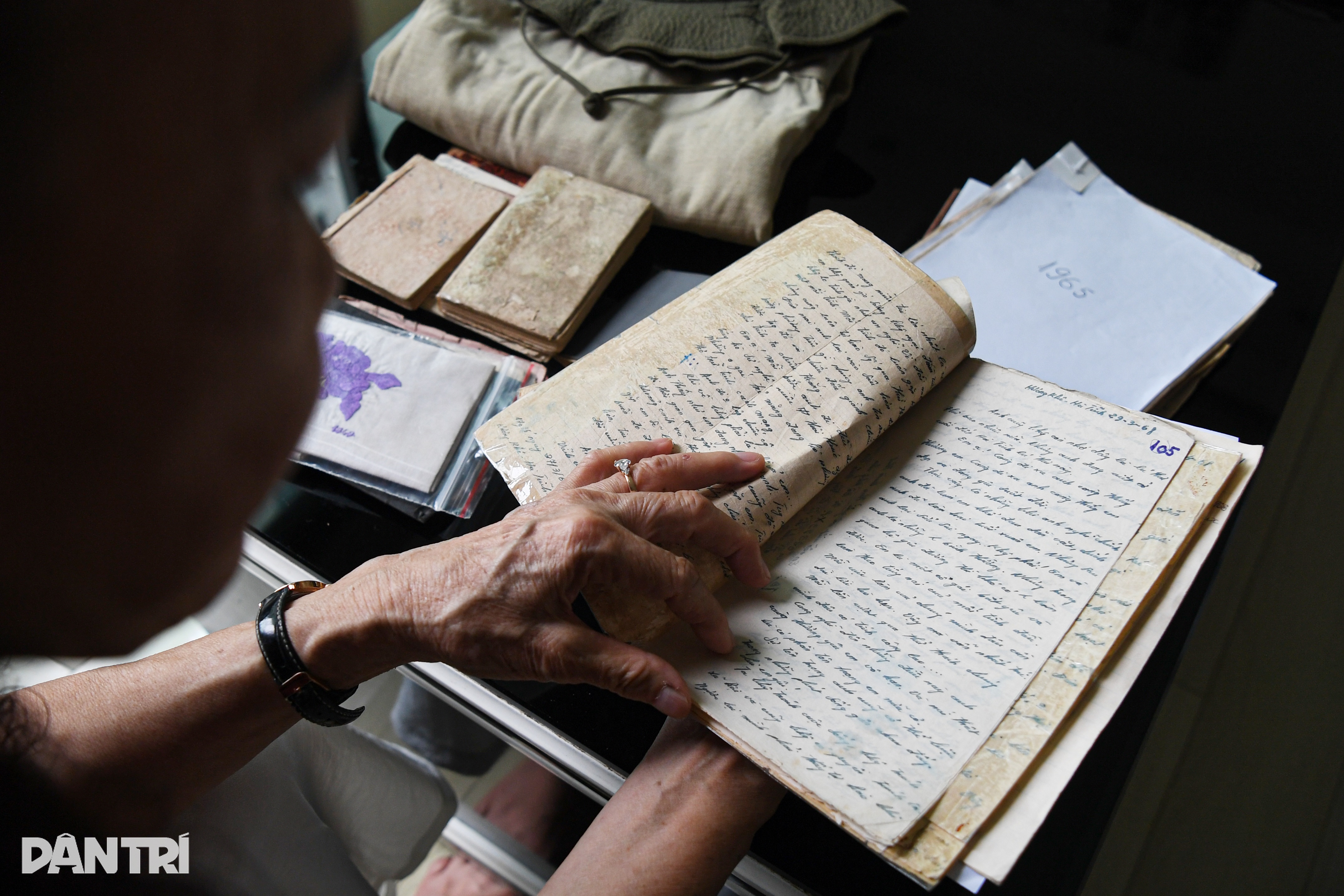 Người phụ nữ Hà Nội hơn 50 năm lưu giữ kỷ vật của người yêu cũ - 6 Người phụ nữ Hà Nội hơn 50 năm lưu giữ kỷ vật của người yêu cũ - 6