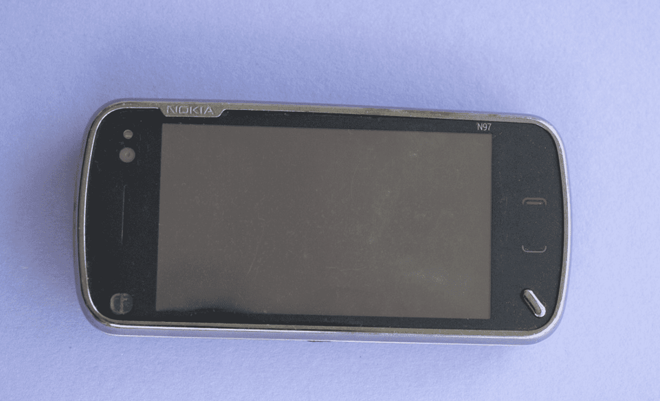 Cay đắng cho số phận chiếc điện thoại Nokia mệnh danh kẻ soán ngôi iPhone - 4 Cay đắng cho số phận chiếc điện thoại Nokia mệnh danh kẻ soán ngôi iPhone - 4