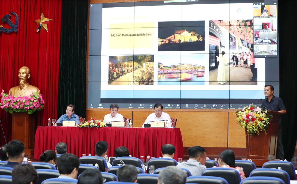 Nhanh chóng nắm bắt cơ hội từ visa thông thoáng để phát triển du lịch - 3 Nhanh chóng nắm bắt cơ hội từ visa thông thoáng để phát triển du lịch - 3